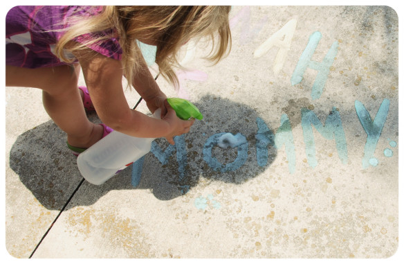 Baking soda and Chalk Paint fizzy